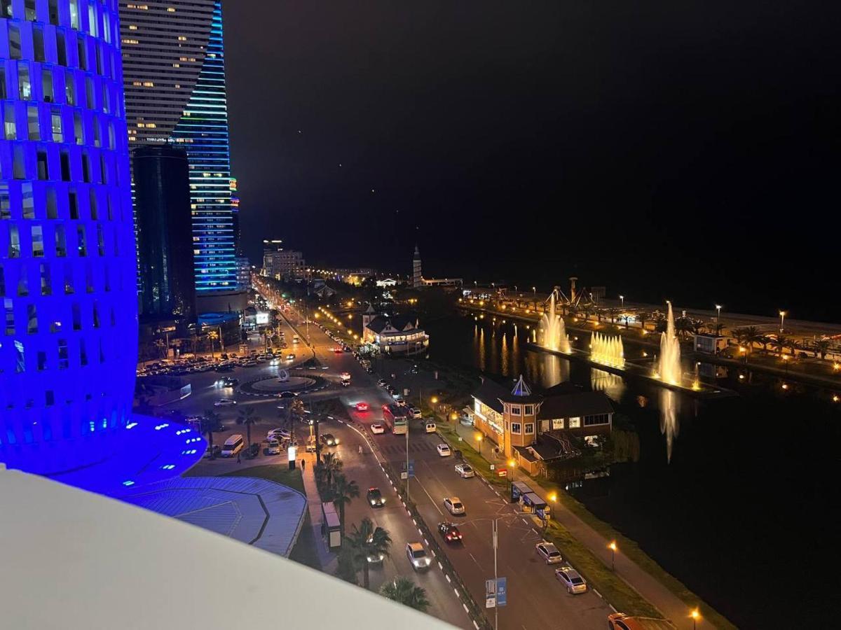 Gq Apartments On First Line Batumi Kültér fotó