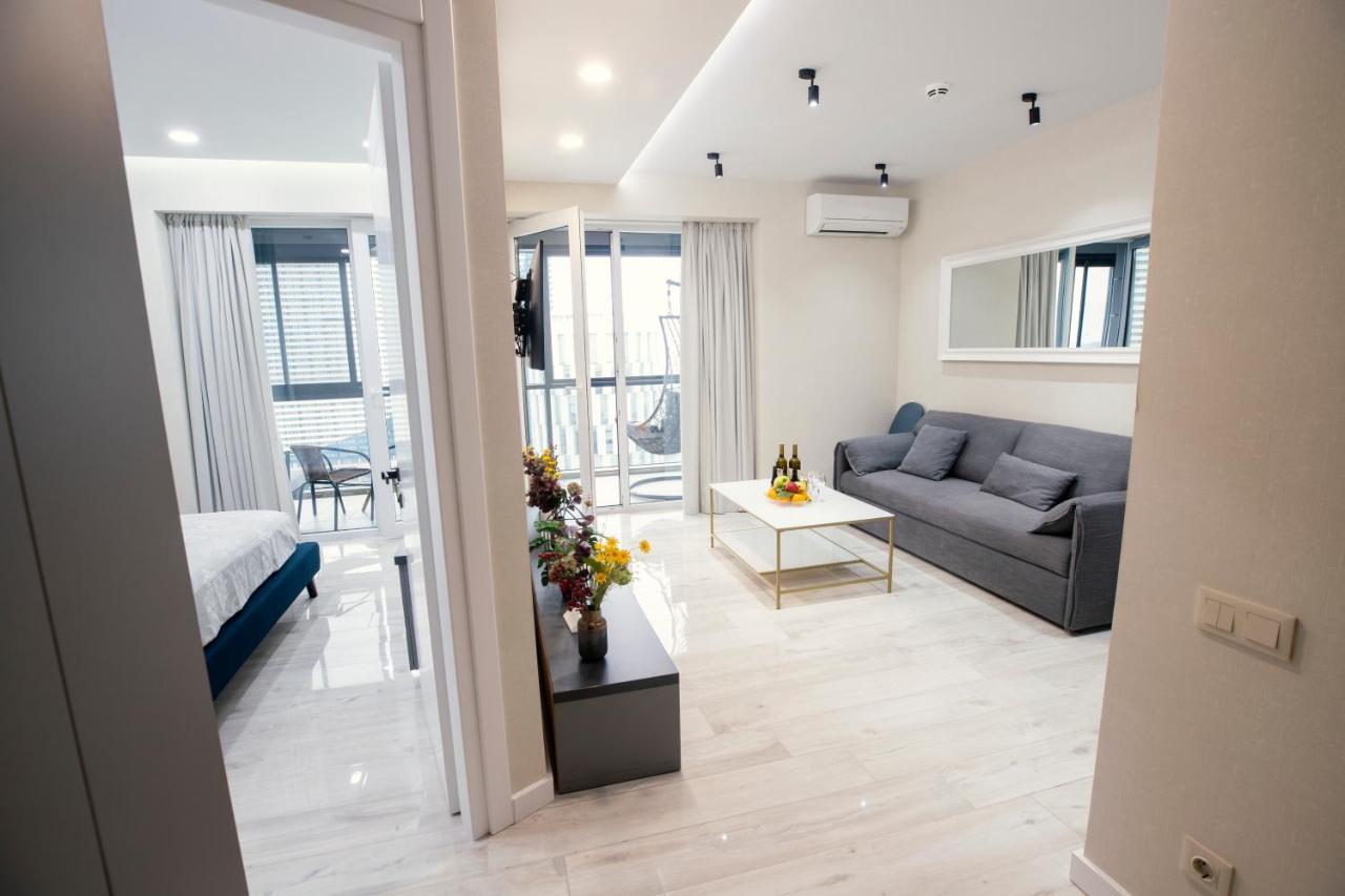 Gq Apartments On First Line Batumi Kültér fotó